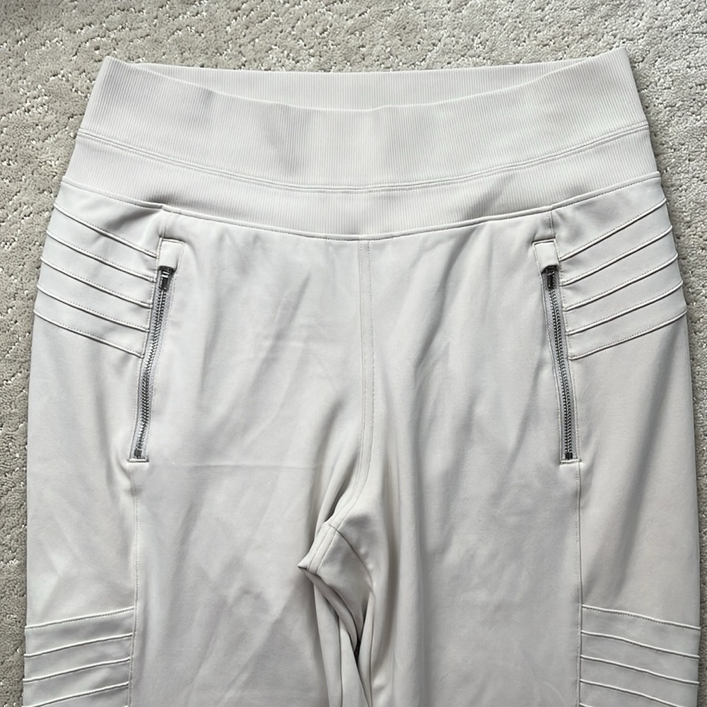 Athleta Venice Moto Jogger Abalone Bone M - Picture 4 of 8